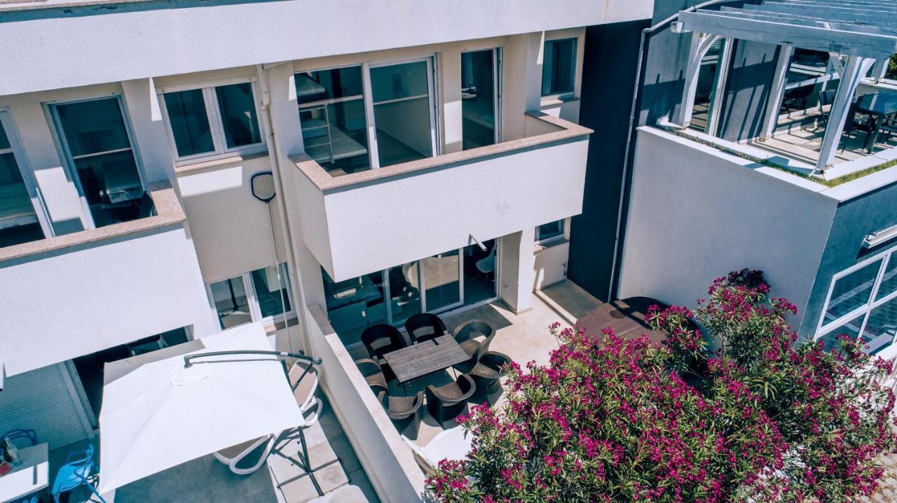 Villa Tina Novalja Exterior foto
